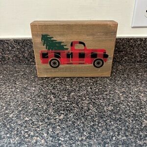Christmas Wooden Pickup Decor